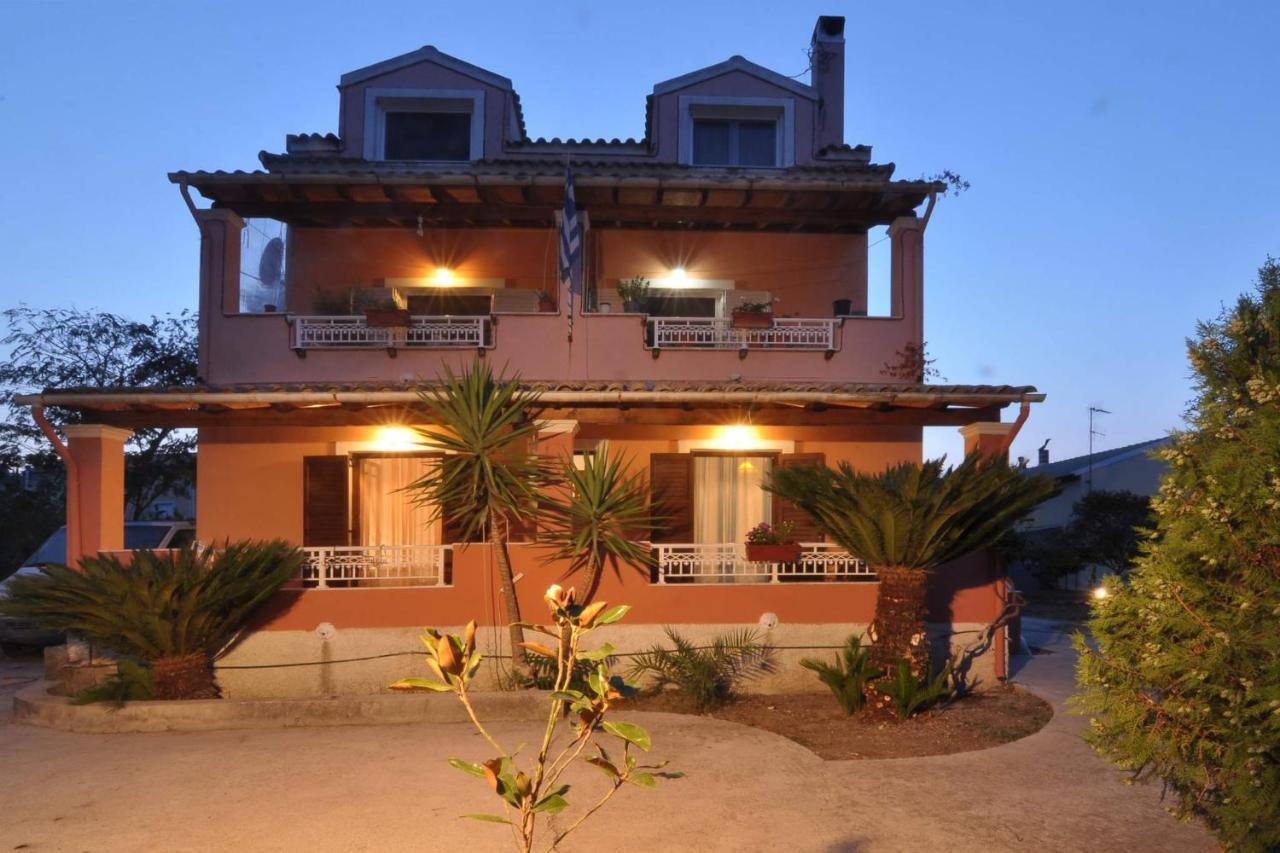 Kloudas Apartments Potamos  Exterior photo
